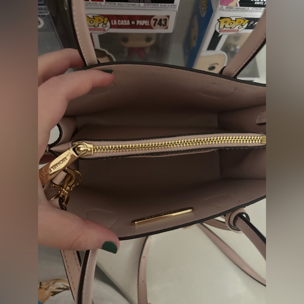 Michael Kors Blush Pink Satchel EUC - Picture 15 of 16